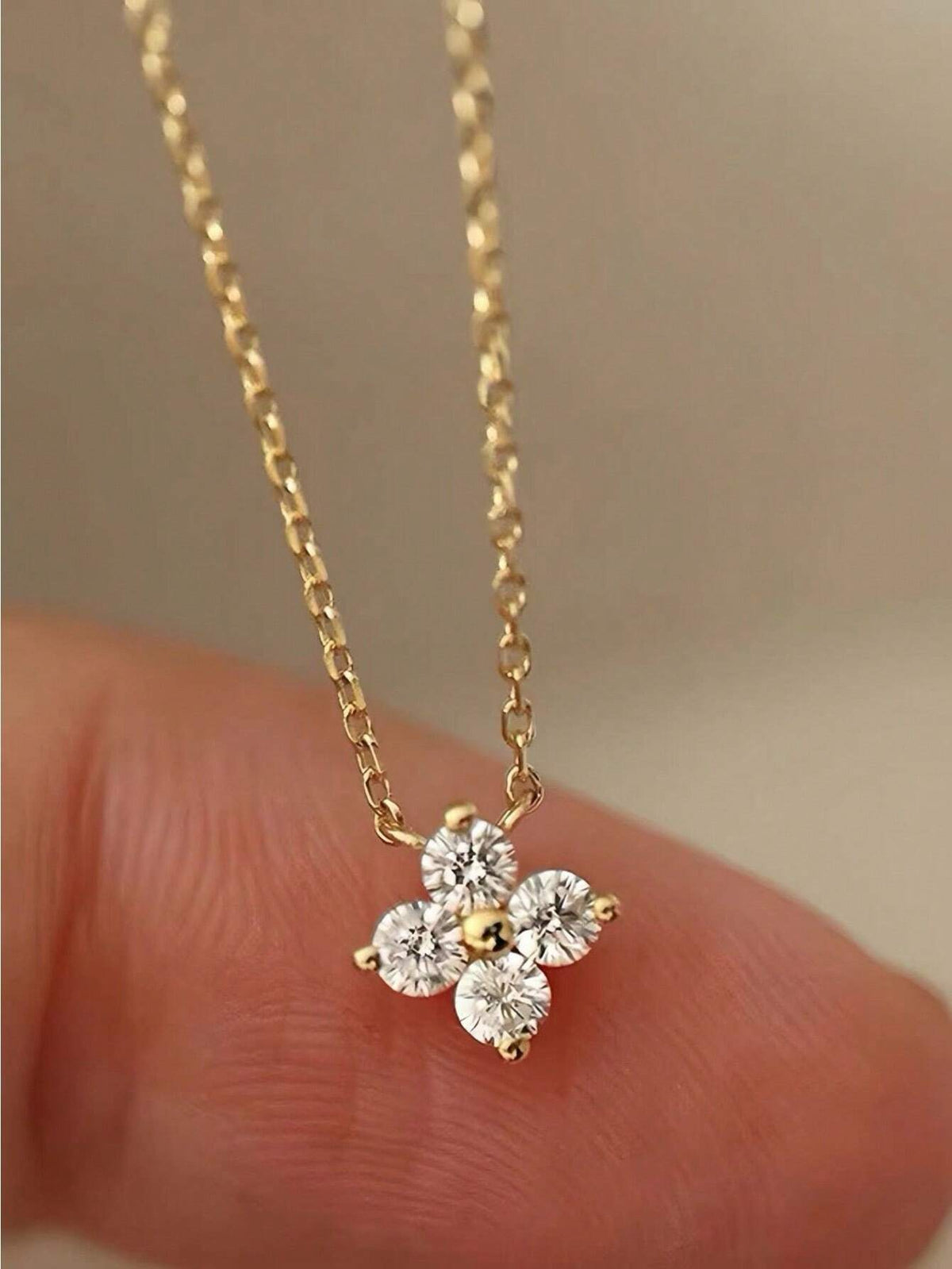 1pc Fashionable 925 Silver Cubic Zirconia Flower Rhinestone Pendant Necklace, Elegant Simple Gold Necklace For Women, Suitable For Wedding And Party Valentines