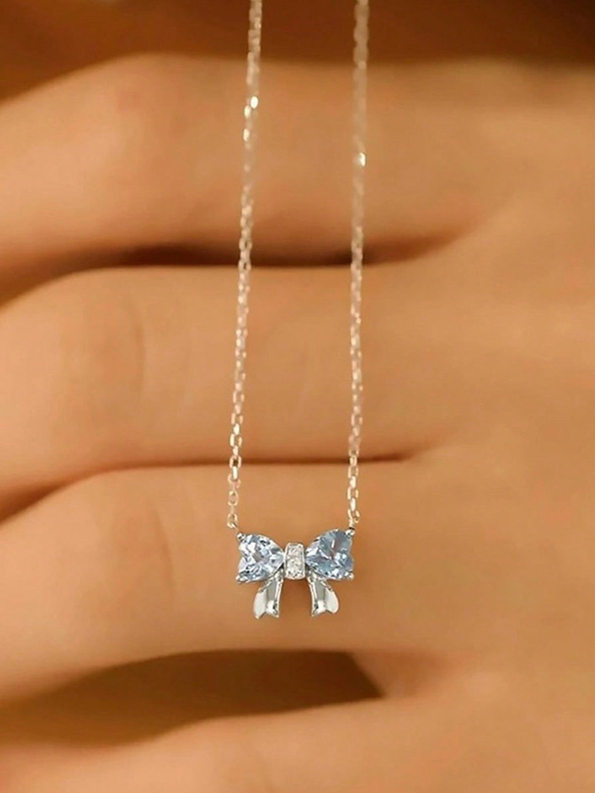 1pc Ladies' Elegant Aquamarine Bow Pendant Necklace, S925 Sterling Silver Clavicle Chain, High-End Luxury Jewelry For Party And Wedding Bride