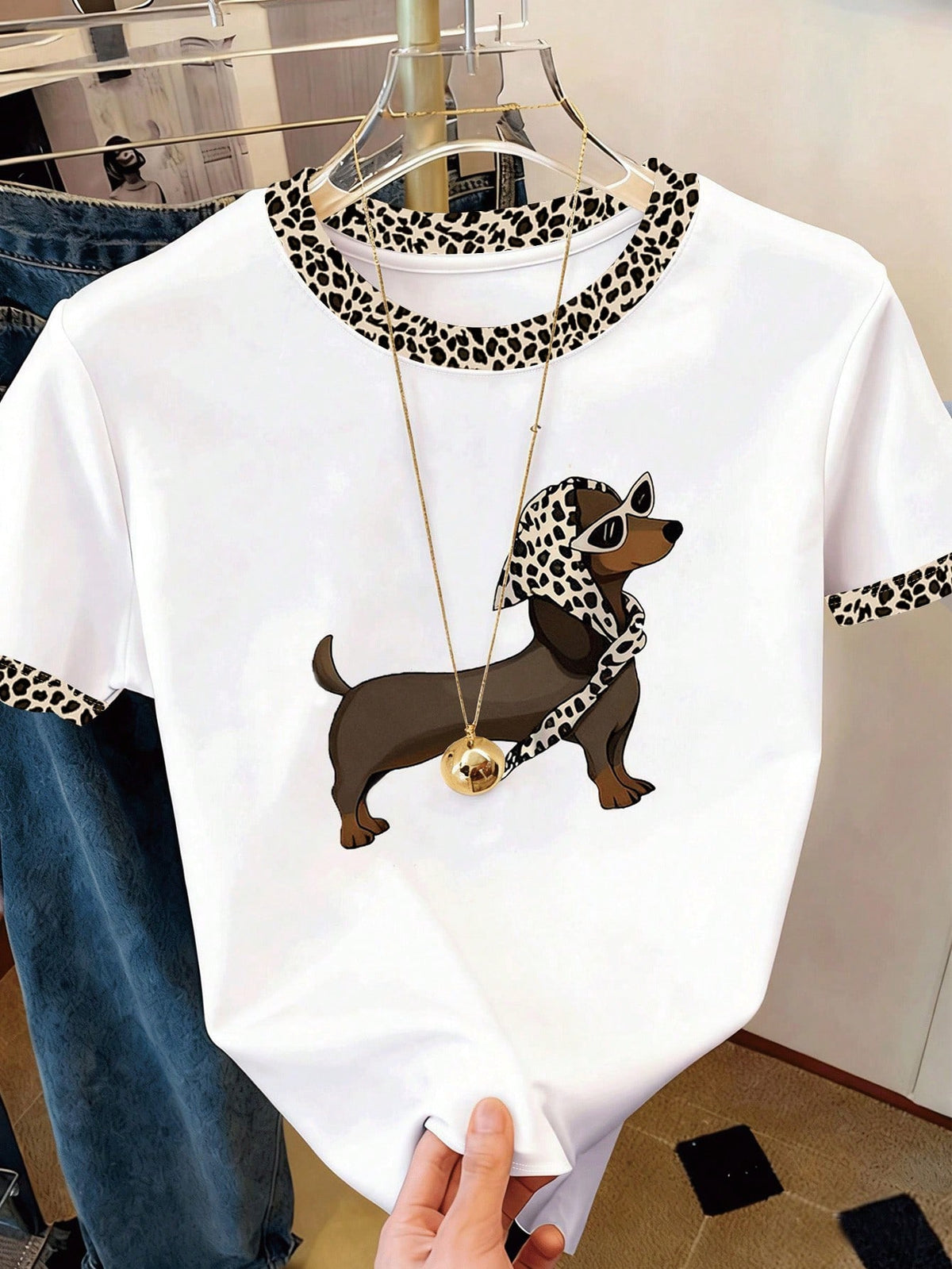 Resyla Women's White Summer Casual Cute City Break Short Sleeve T-Shirt,Colorblock Leopard Print Cute Dog Graphics,Relaxed Fit Versatile Daily Wear Outdoor