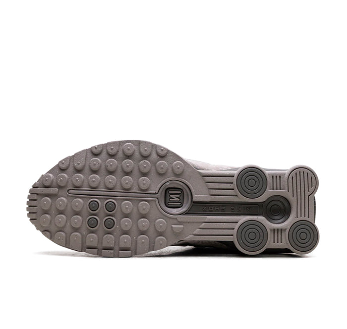 Nike Shox R4 "Flat Pewter Floral"