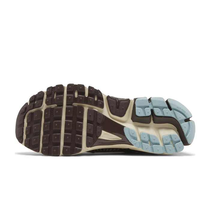 Nike Zoom Vomero 5 Earth Fossil