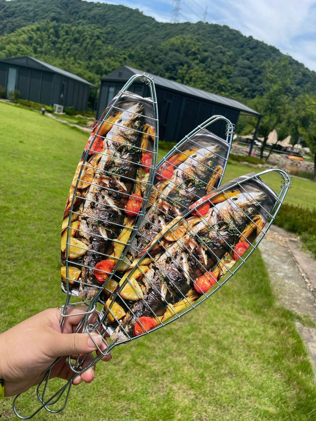 1/2/4pcs 42cm/16.5inch Portable Fish Grill Rack With Long Handle Grilling Basket, Sturdy And Durable Structure, Perfect For Grilling Whole Fish, Fish Fillets, Seafood, Vegetables, Ideal For Outdoor BB