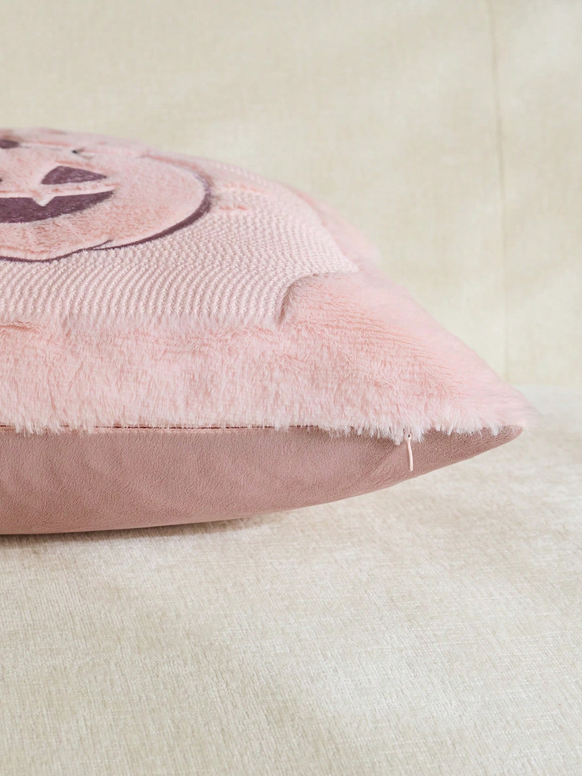 1/2pcs Pink Halloween Cute Ghost & Pumpkin Decorative Pillow Case, Front Quilted Ghost & Pumpkin, Back Dutch Velvet Fabric, Square Cushion Cover, Holiday Home Decor Pillowcase, Soft Comfortable Velvet