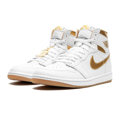Jordan 1 Retro High OG "Metallic Gold"