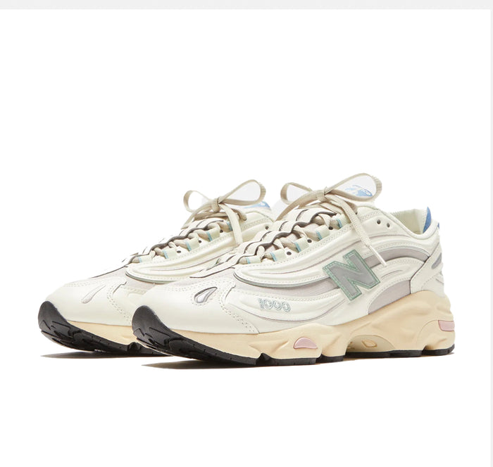 New Balance 1000 Angora Moonrock