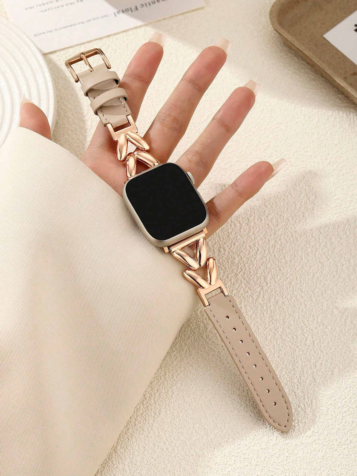 1pc Compatible With Apple Watch Band, Apricot And Rose Gold Metal V-Shaped Chain Strap, High-End Fashion Style, Suitable For Apple Watch 38/40/41/42/44/45/46/49mm, Compatible With Ultra/Se/11/10/9 8/7