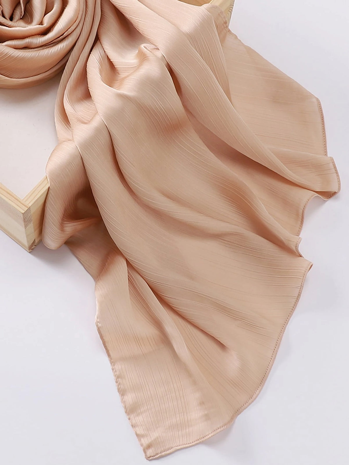 1pc Elegant Pleated Satin Headscarf/Neckerchief For Women