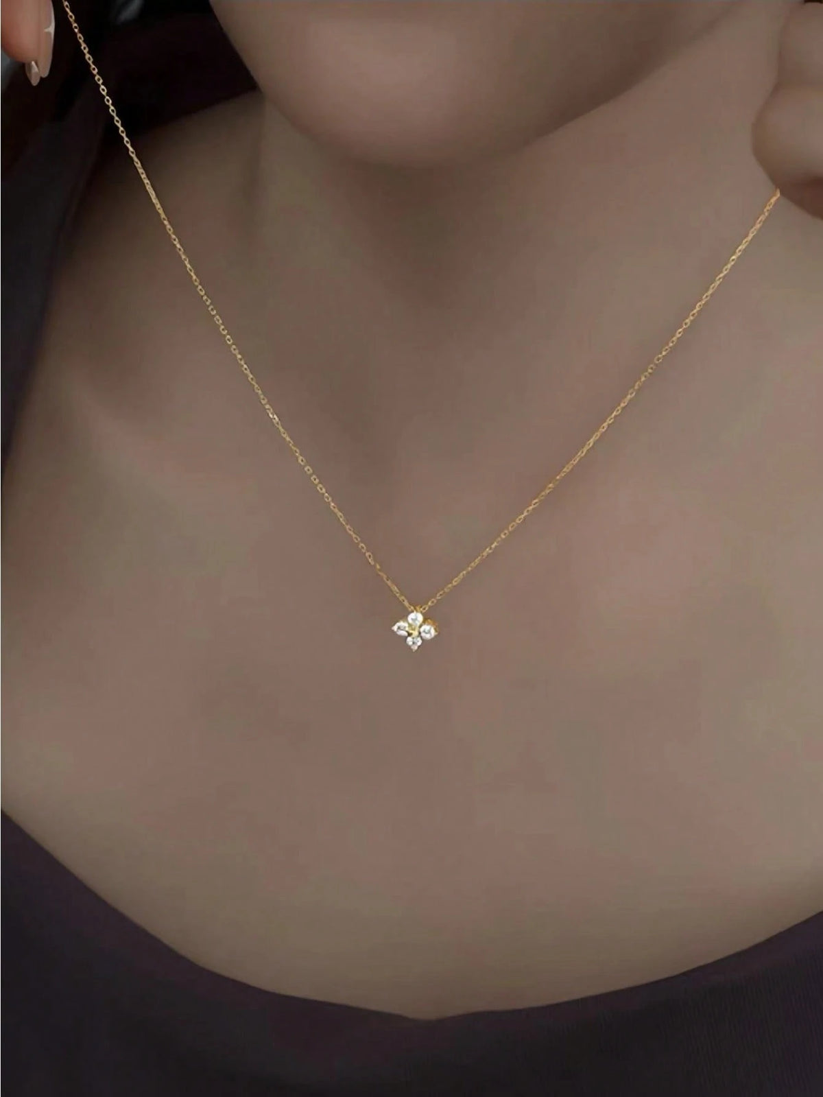 1pc Fashionable 925 Silver Cubic Zirconia Flower Rhinestone Pendant Necklace, Elegant Simple Gold Necklace For Women, Suitable For Wedding And Party Valentines