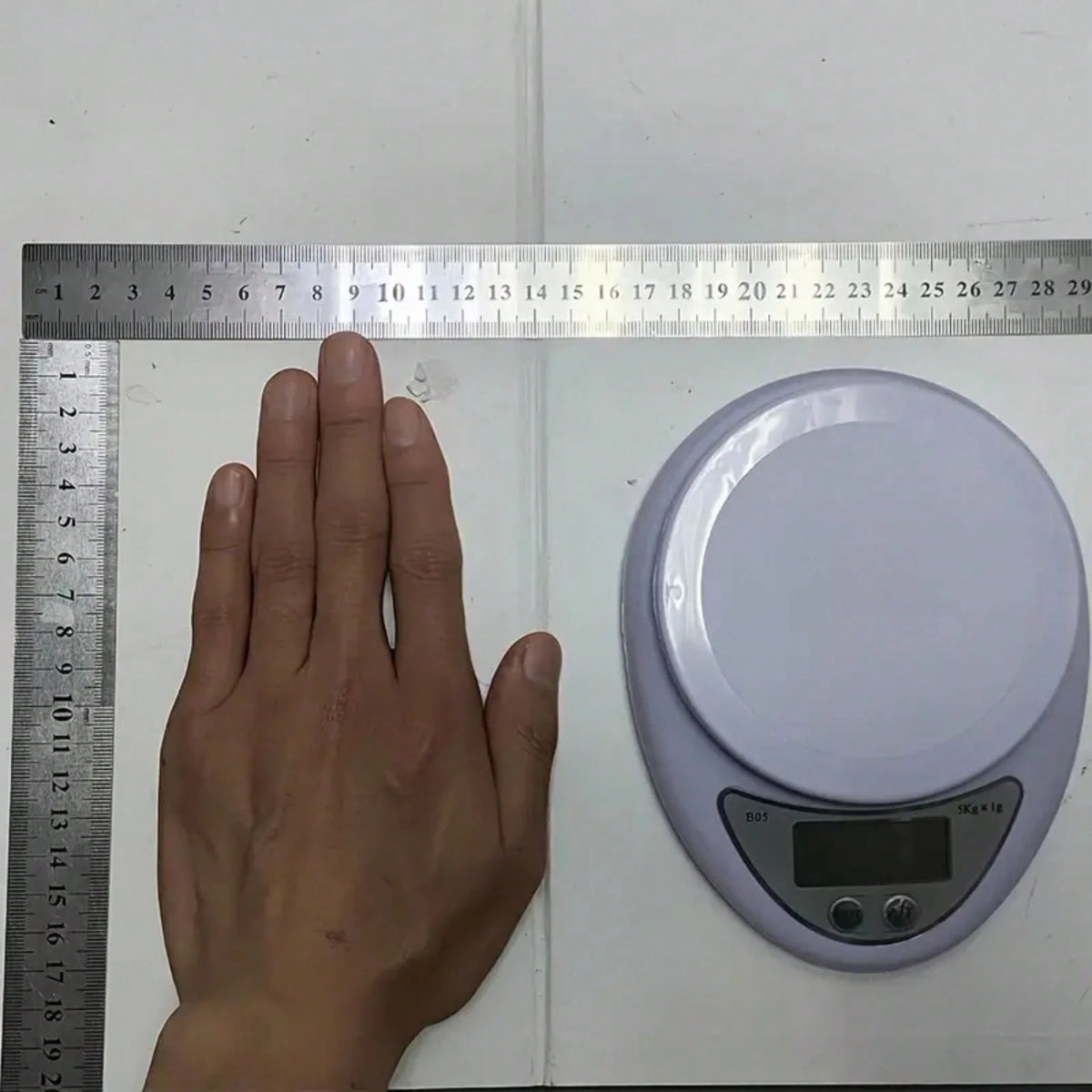 1pc Kitchen Scale, Food Scale, Kitchen Weighing Scale, Precise Kitchen Scale, Portable Electronic Scale, Coffee Electronic Scale, Kitchen LED Electronic Scale, Baking Scale, Kitchen Accessories, Bakin