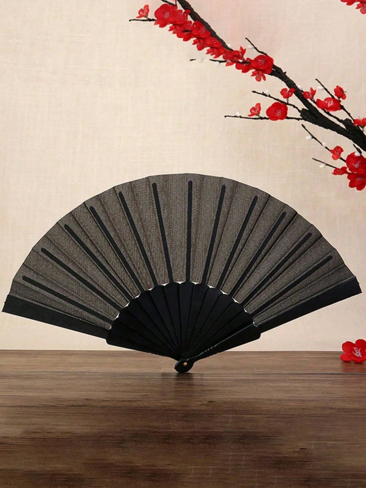 1pc Minimalist Solid Color Folding Fan - Chinese Style Women's Handheld Fan, Plastic Fan Ribs, Suitable For Party, Wedding Favor, Home Decor, Dance Performance, DIY Decoration (Black, White)