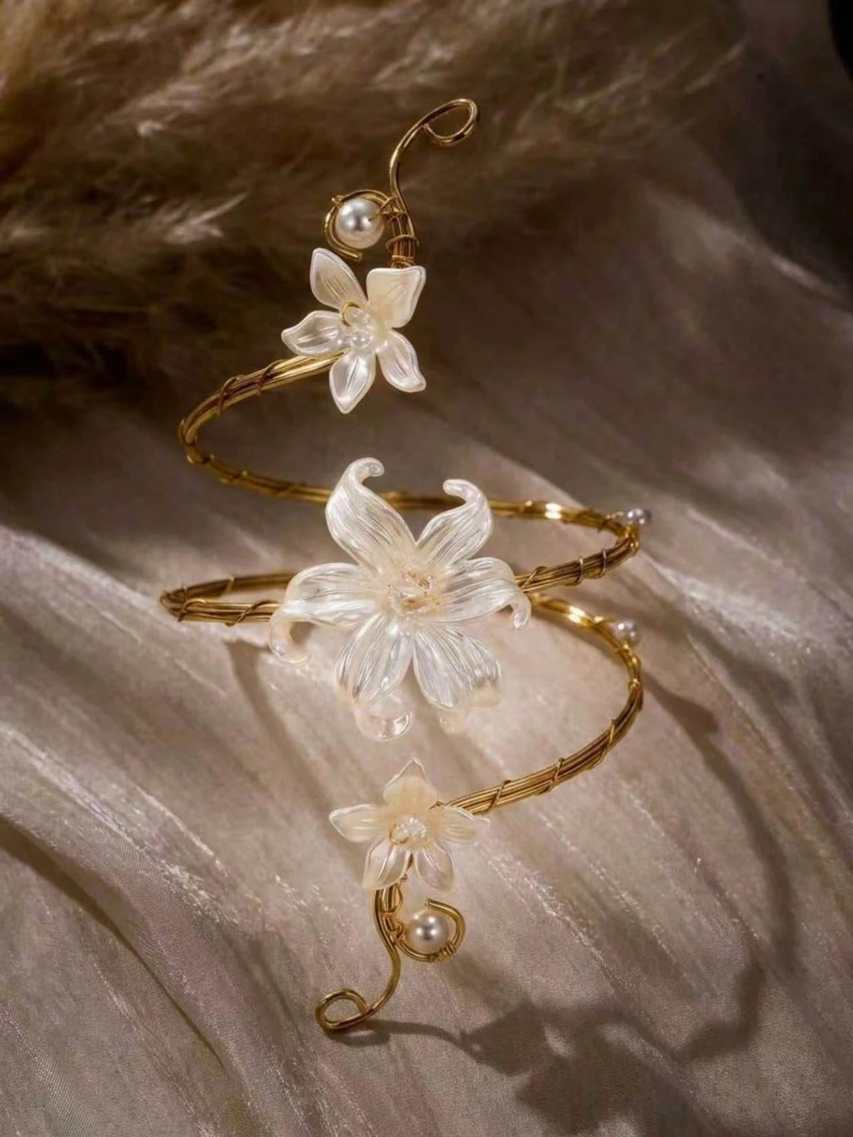 1pc Summer Fashion Floral Arm Bracelet, Exaggerated Geometric Open Metal Bangle Arm Ring, Suitable For Vacation, Party, Gathering