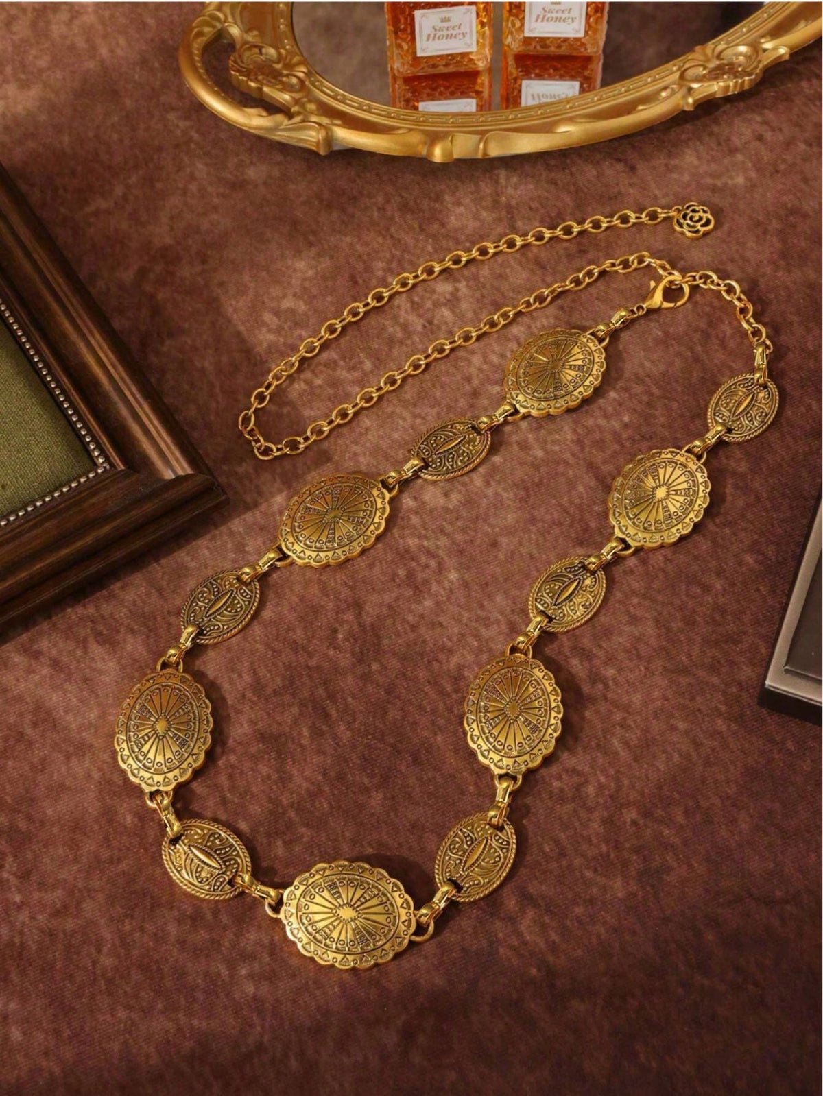 1pc Vintage Fashion Bohemian Metal Floral Pattern Distressed Flower Disc Waist Chain, Suitable For Women's Daily Wear And Party, Festival Style