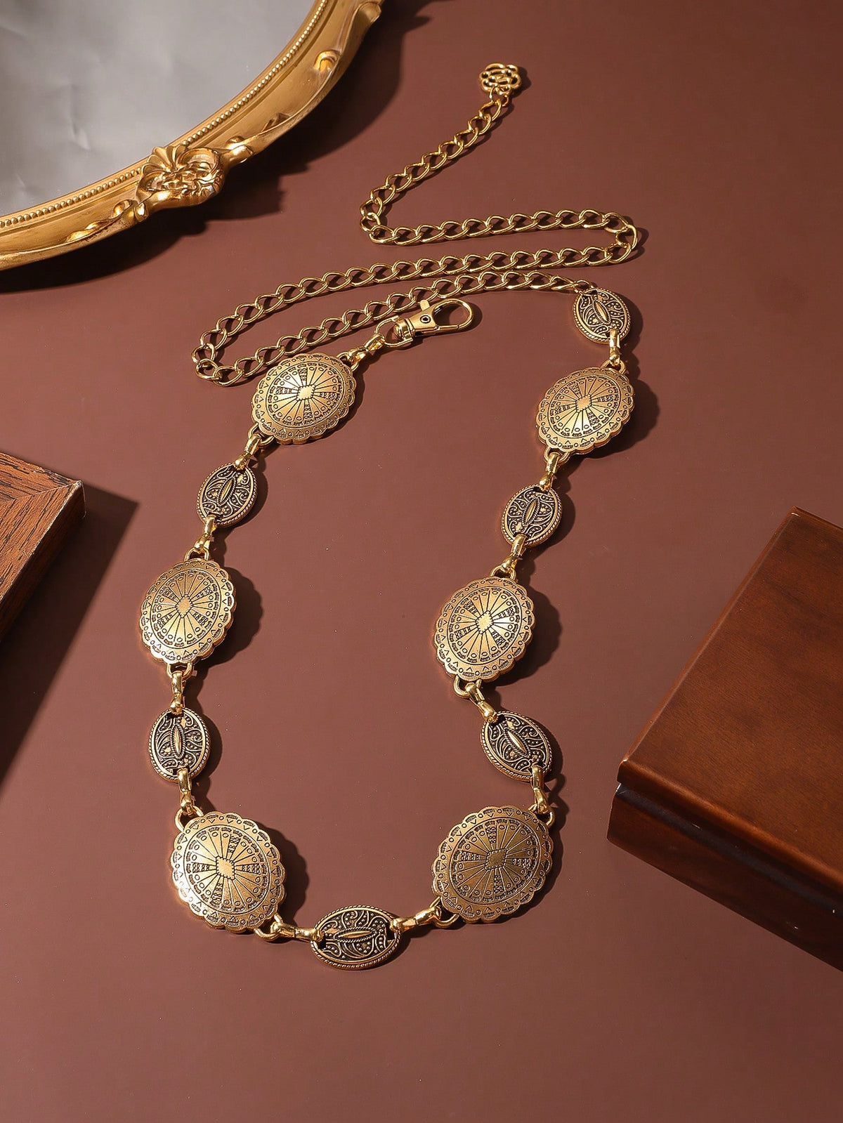 1pc Vintage Fashion Bohemian Metal Floral Pattern Distressed Flower Disc Waist Chain, Suitable For Women's Daily Wear And Party, Festival Style