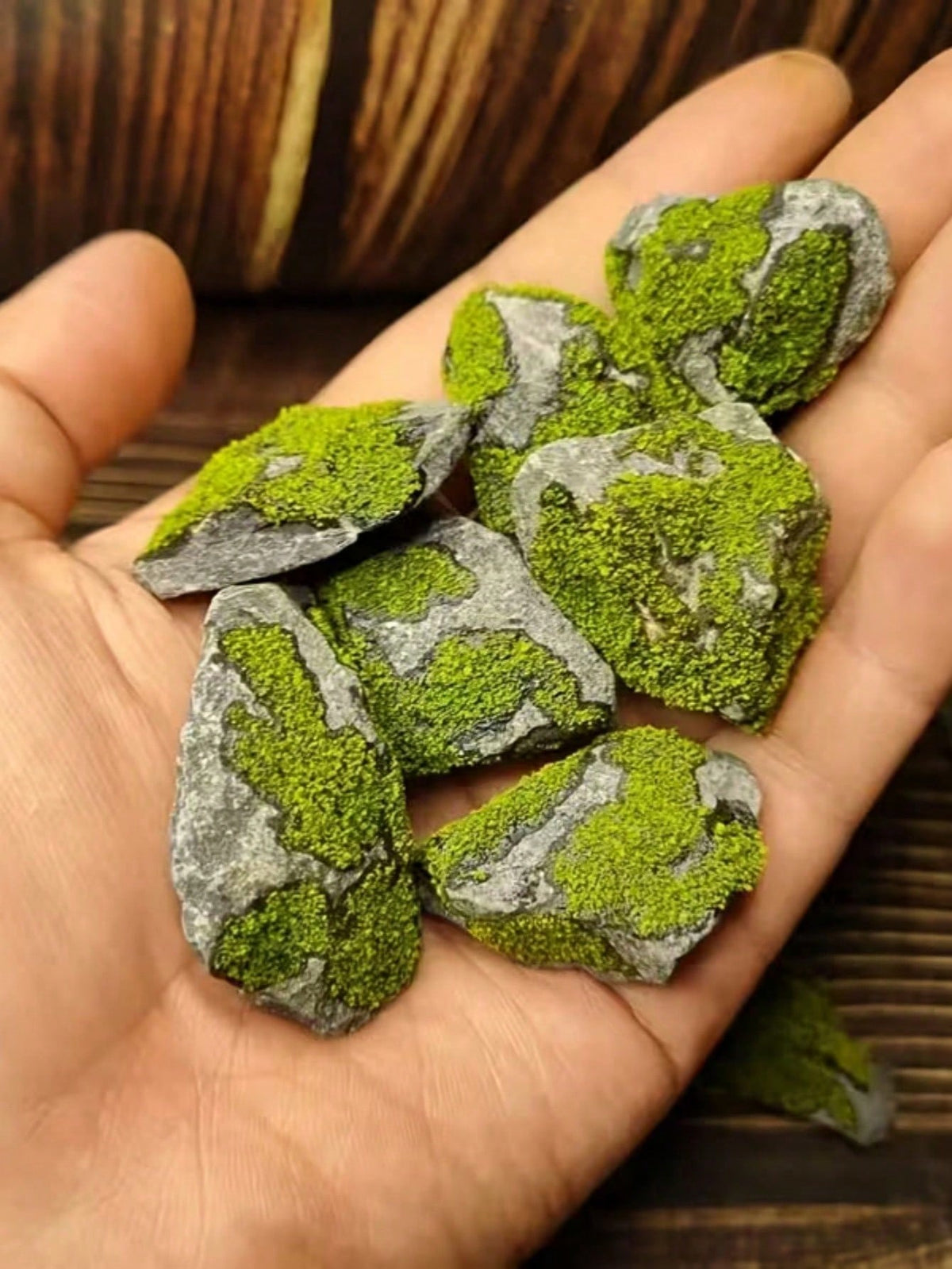 1SET Natural Stones Aquatic Moss Plants Miniature Sculptures Aquarium Decoration For Aquascape Forest Landscape Outdoor Handmade Miniature Scene Building Fish Tank Decor Home Office Gift