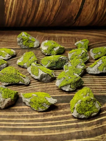 1SET Natural Stones Aquatic Moss Plants Miniature Sculptures Aquarium Decoration For Aquascape Forest Landscape Outdoor Handmade Miniature Scene Building Fish Tank Decor Home Office Gift
