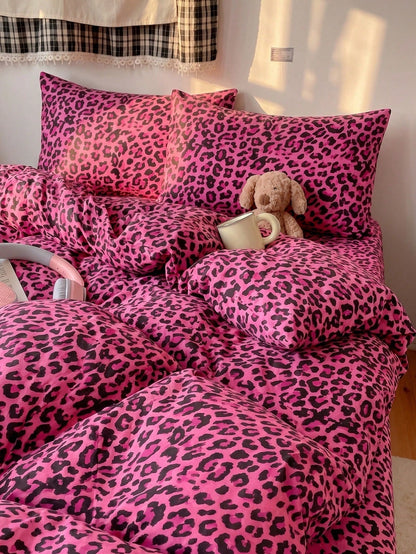 2/3pcs Rose Red Leopard Print Duvet Cover Bedding Set, Soft Breathable Wrinkle-Resistant, Promotes Better Sleep, Luxury Hotel Style, Gift For Parents And Friends, Double-Sided Dual-Color Duvet Cover*1