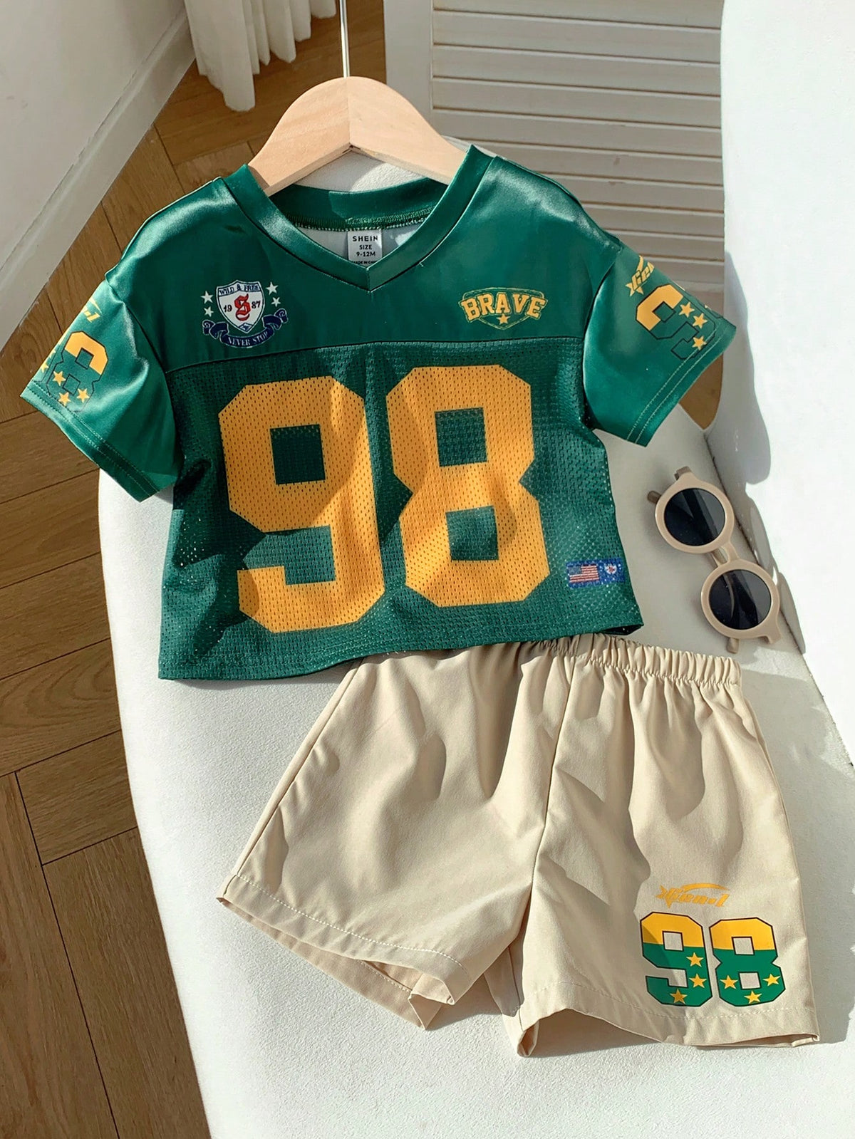 2pcs Baby Boy Fashionable Cute Sporty Jersey Short Sleeve T-Shirt Set, Suitable For Spring And Summer