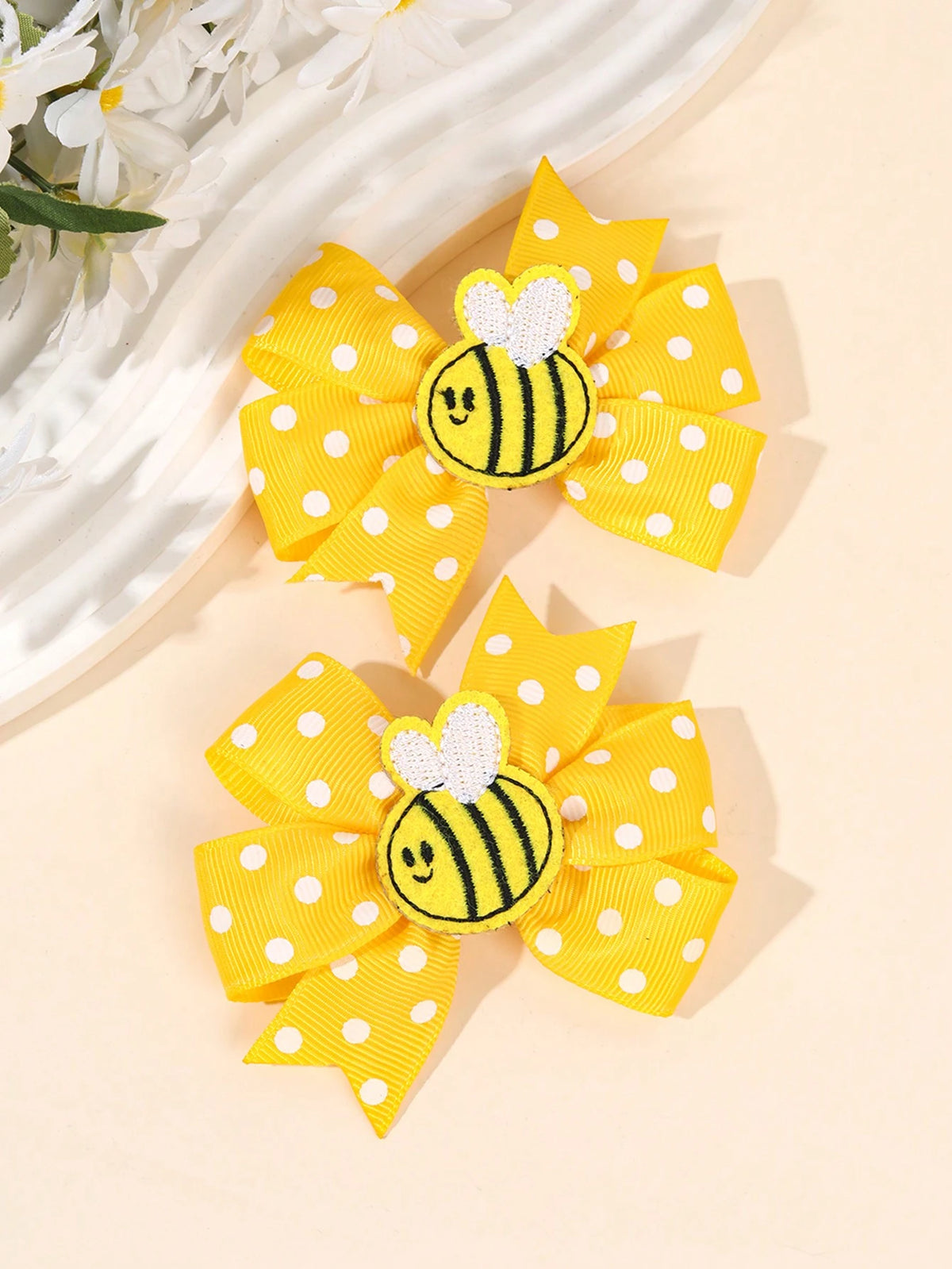 2pcs Cute Honey Bee Hair Clips For Girls Adorable Bee Patch Hair Bows White Polka Dot Bow Alligator Clips With Fully Lined Yellow Grosgrain Ribbon Bow Hairpins Lovely Spring Barrettes Girls Holiday Pa