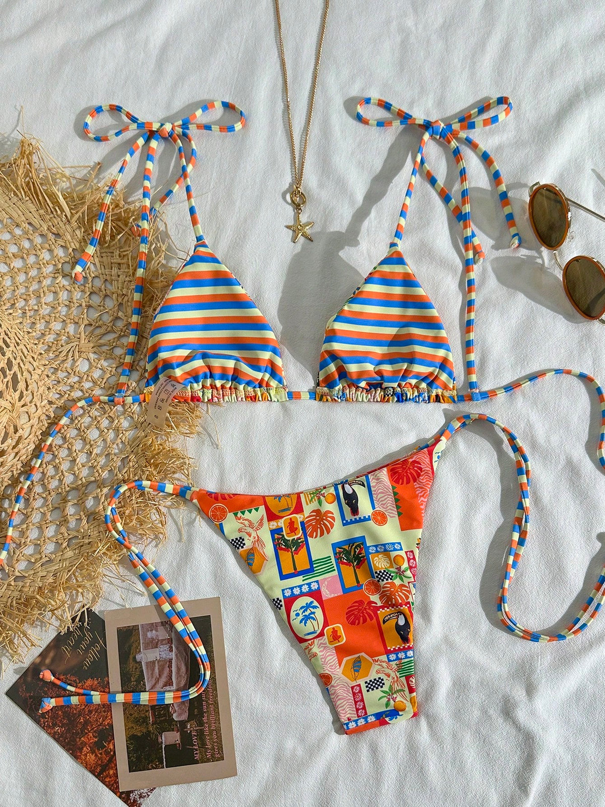 2pcs/Set Women Cute Random Print Reversible Halter Top And Adorable Bikini Bottom Bikini Set Set, Suitable For Summer Beach Vacation