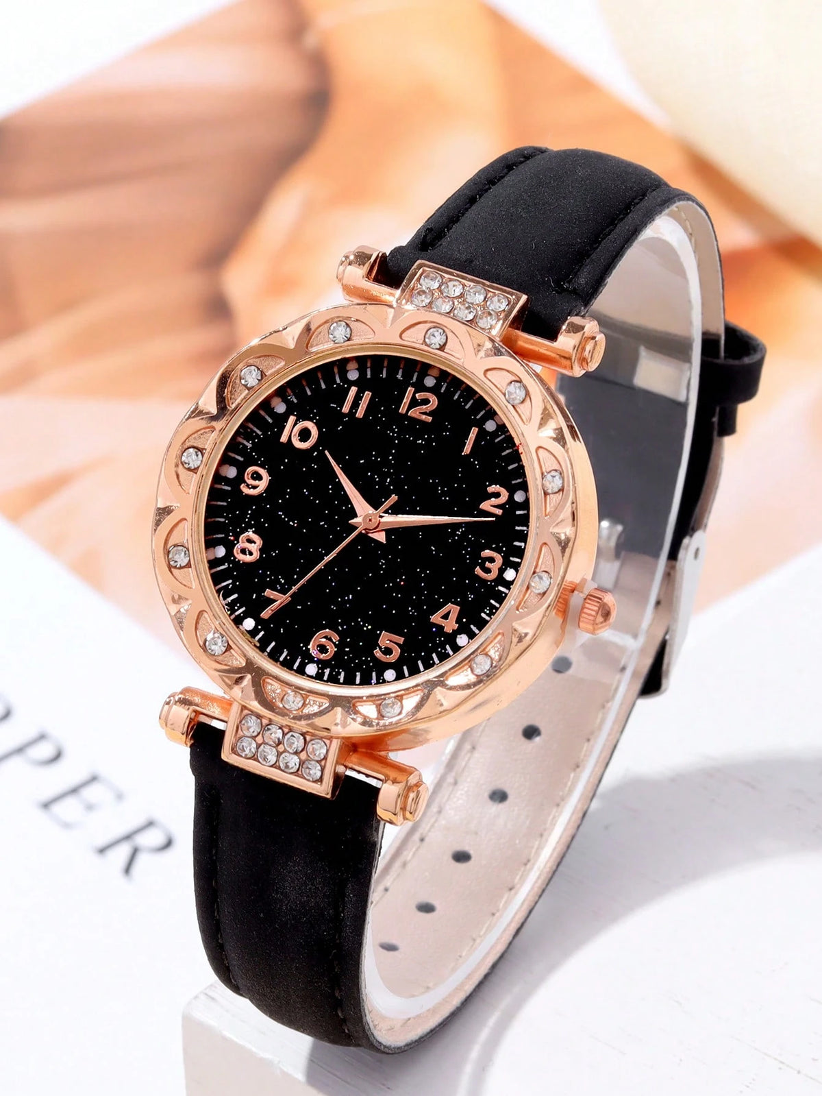 3pcs/Set Fashionable Minimalist Versatile Women's Quartz Watch With Round Dial, Casual Wear, Comes With Rhinestone Heart-Shaped Bracelet Set, Suitable For Vacation And Daily Wear