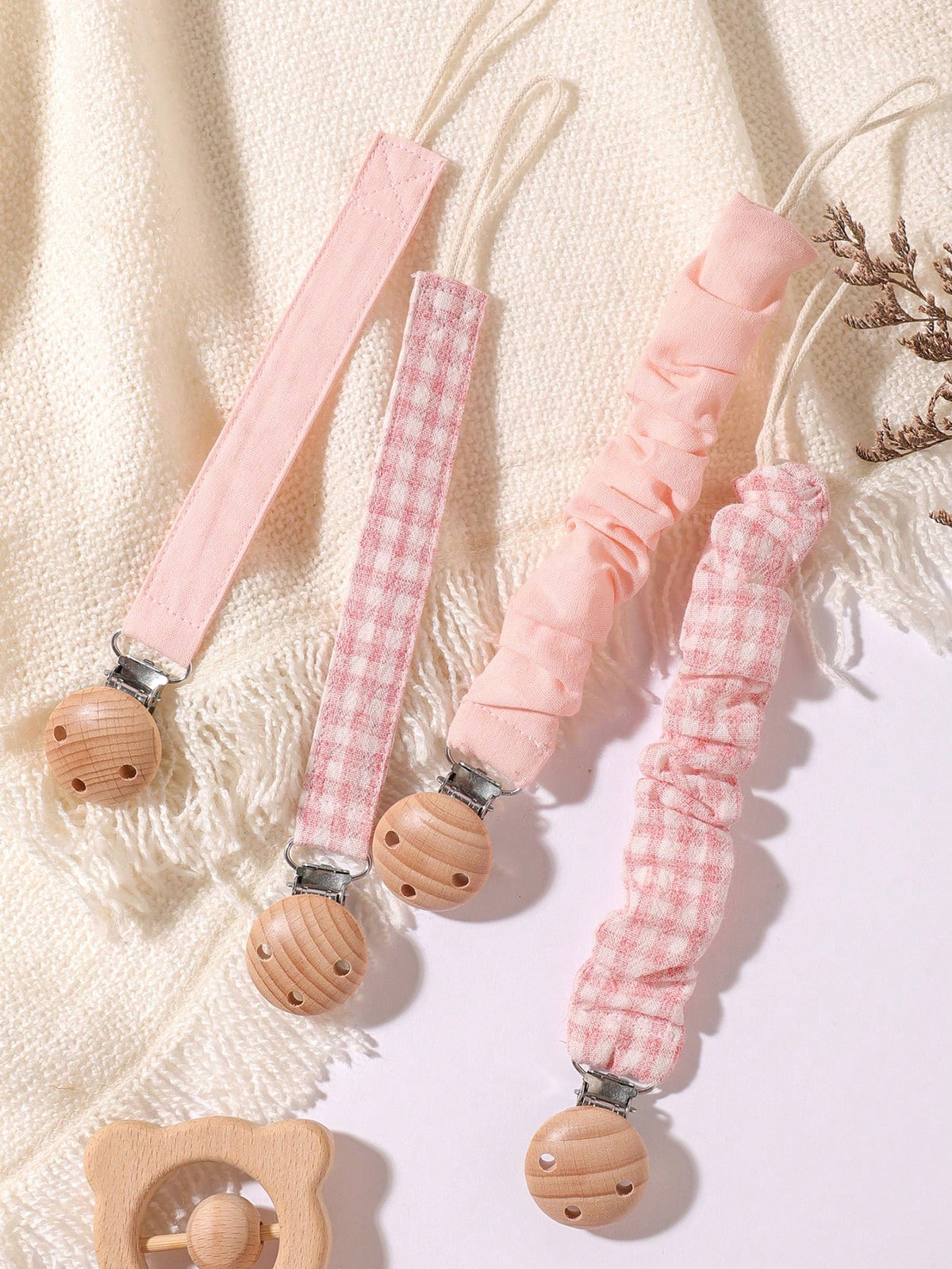 4pcs Baby Pacifier Clips, Plaid, Polka Dot, Solid Color Blue/Pink/Khaki, Wooden 3-Hole Pacifier Clips, Suitable For Daily Use
