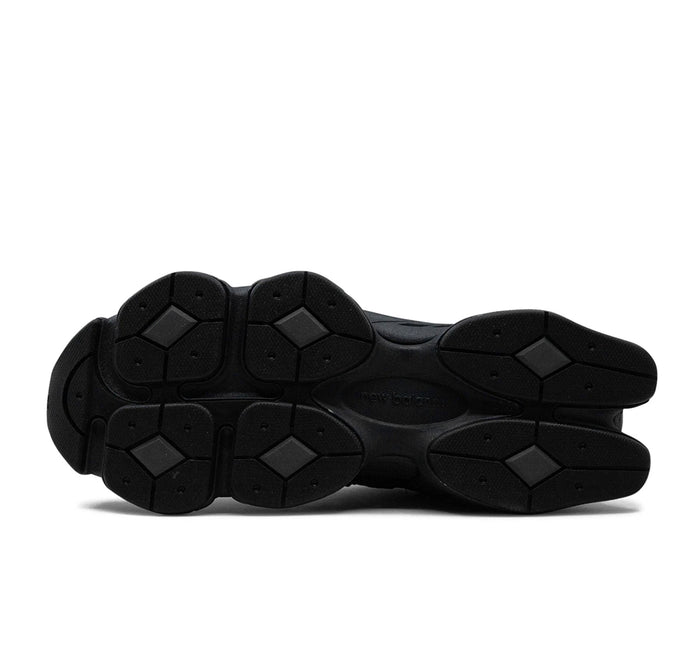 New Balance 9060 Triple Black