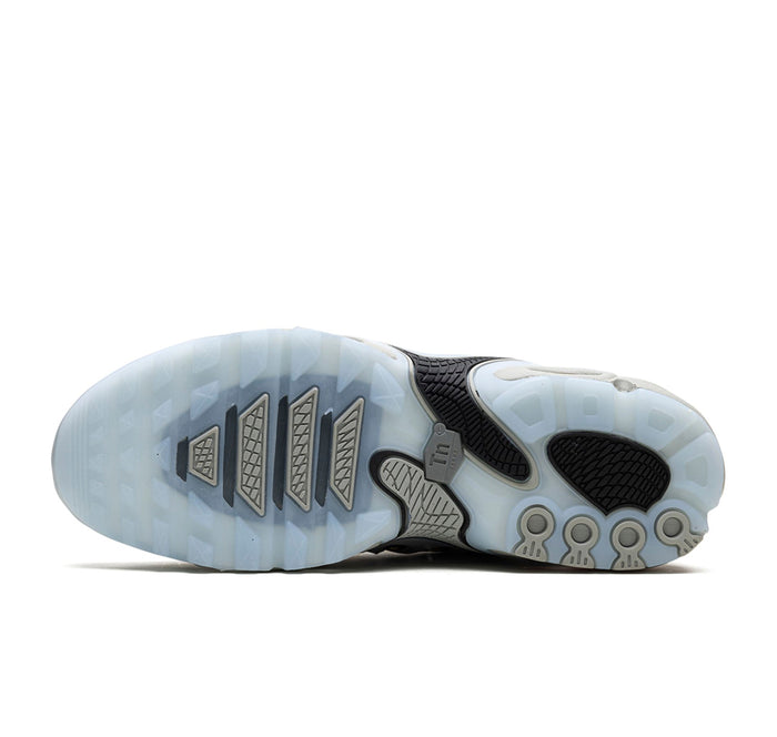 Nike Air Max Plus Drift "Light Smoke Grey"