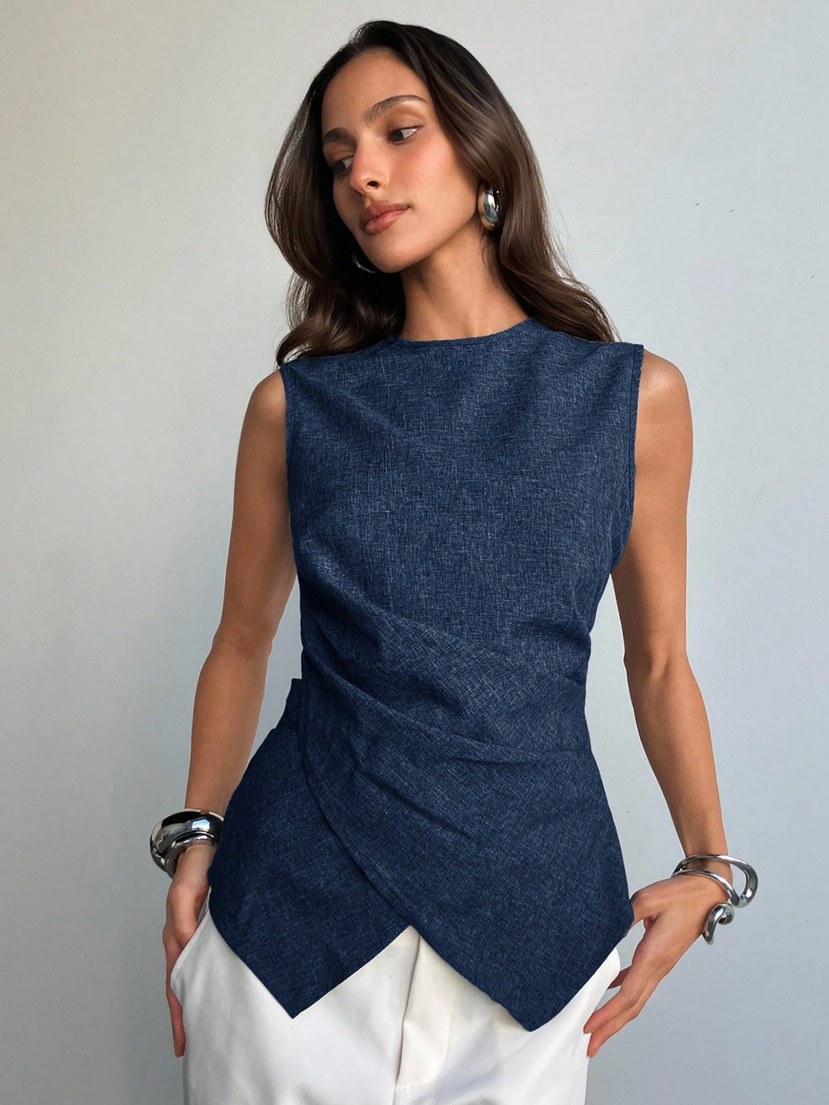 Aloruh Women's Charcoal Gray Elegant Summer Blouse Old Money Style Slim Fit Criss-Cross Waist Casual Office Work Business Commuter Teacher Teachers' Day