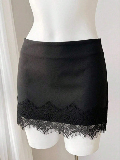 Attitoon Women's Elegant Black Summer Lace Patchwork Mini Skirt,Low-Waist Y2K Lace Skirt For Date Night,Party,Beach,Vacation,Prom,Wedding,Festival,Graduation