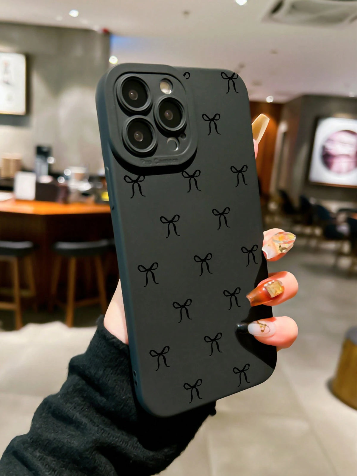Black Bow Knot Pattern Shockproof Fashion Phone Case Compatible With IPhone 16 Pro Max, 14, 13, 12, 11 Pro Max, XS Max, X, XR, 8, 7 Plus, Mini Waterproof Anti-Fall Scratch Resistant Spring Mom Birthda
