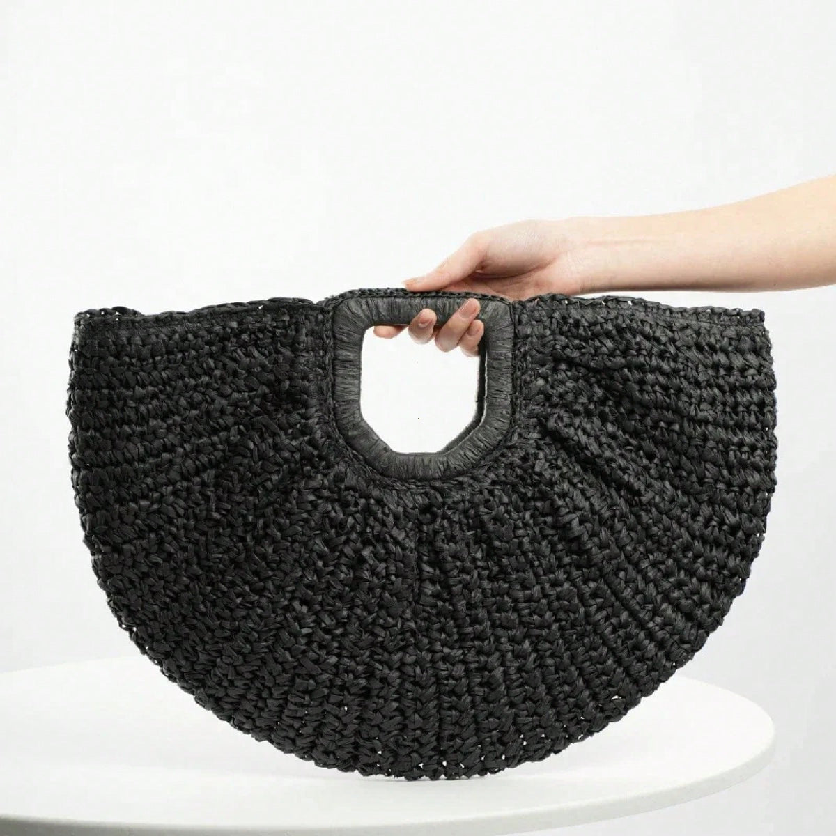 Casual Rattan Wicker Tote Bag Large Capacity Woven Designer Beach Bag Women's Straw Summer Half-Moon Beach Handbag Shopper Tote