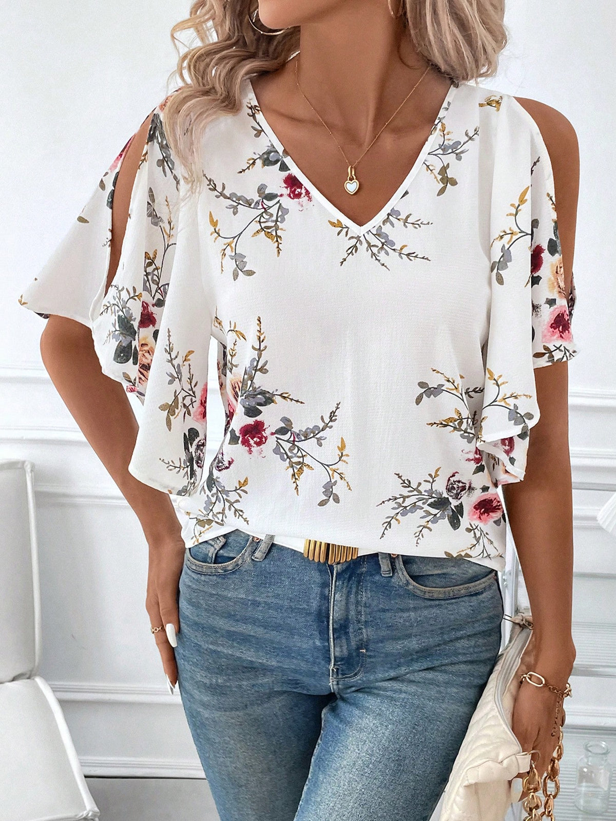 Clasi Women's V-Neck Floral Print Ruffle Sleeve Split Hem Blouse