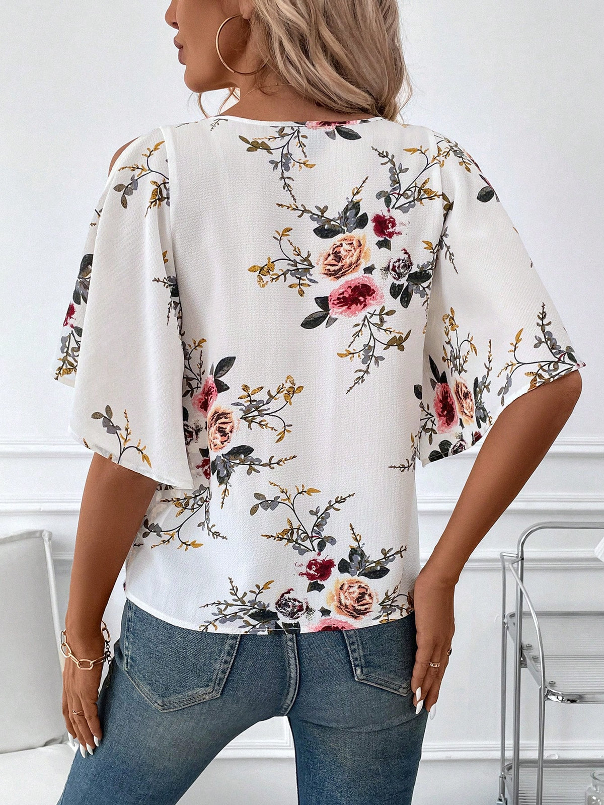 Clasi Women's V-Neck Floral Print Ruffle Sleeve Split Hem Blouse
