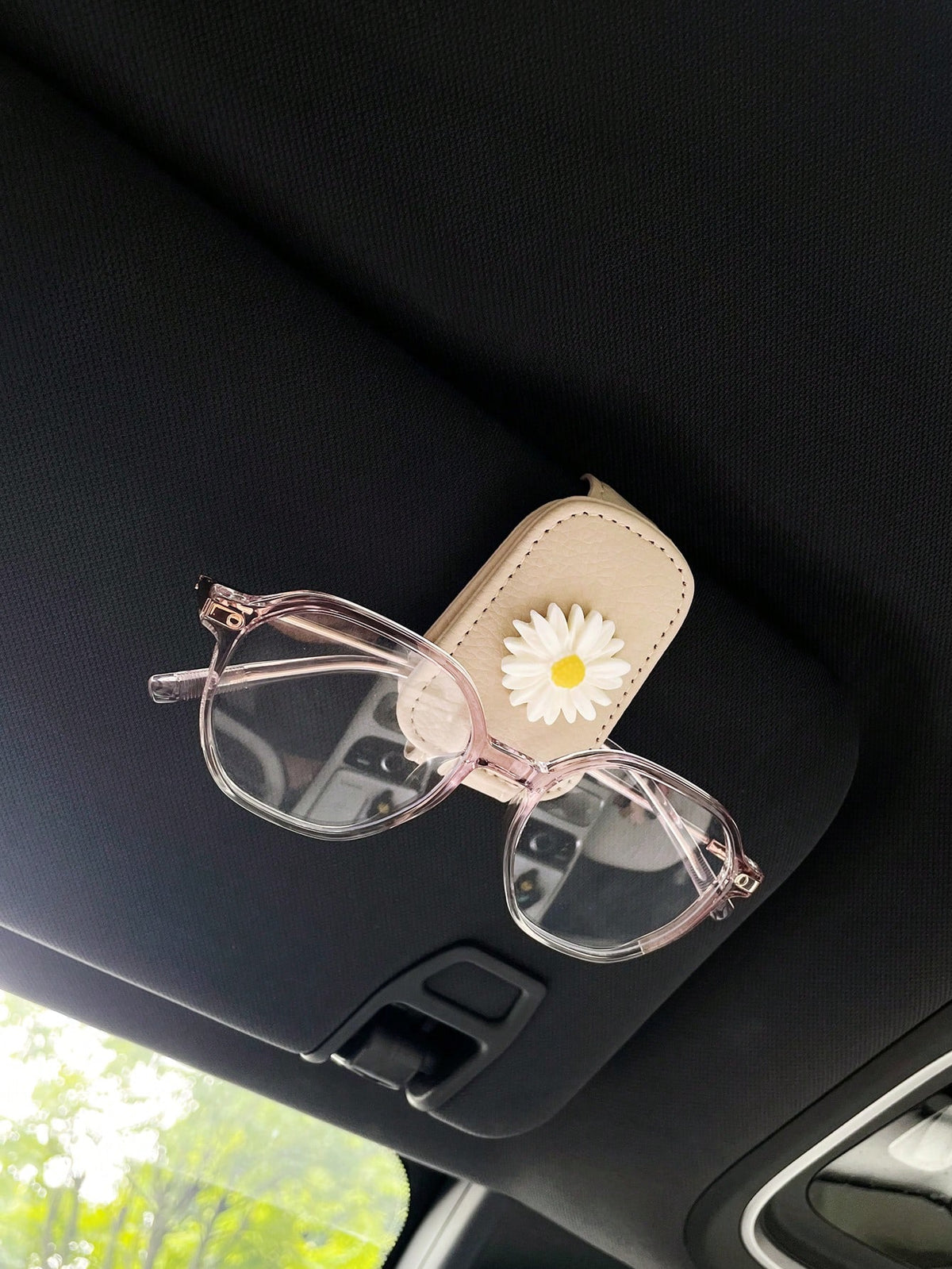 Colorful Daisy Flower Car Sun Visor Glasses Clip, Creative Car Glasses Holder Vehicle Glasses Clip Fashion Glasses Storage PU Leather Material With Magnetic Car Glasses Fashion Glasses Storage Clip Ca