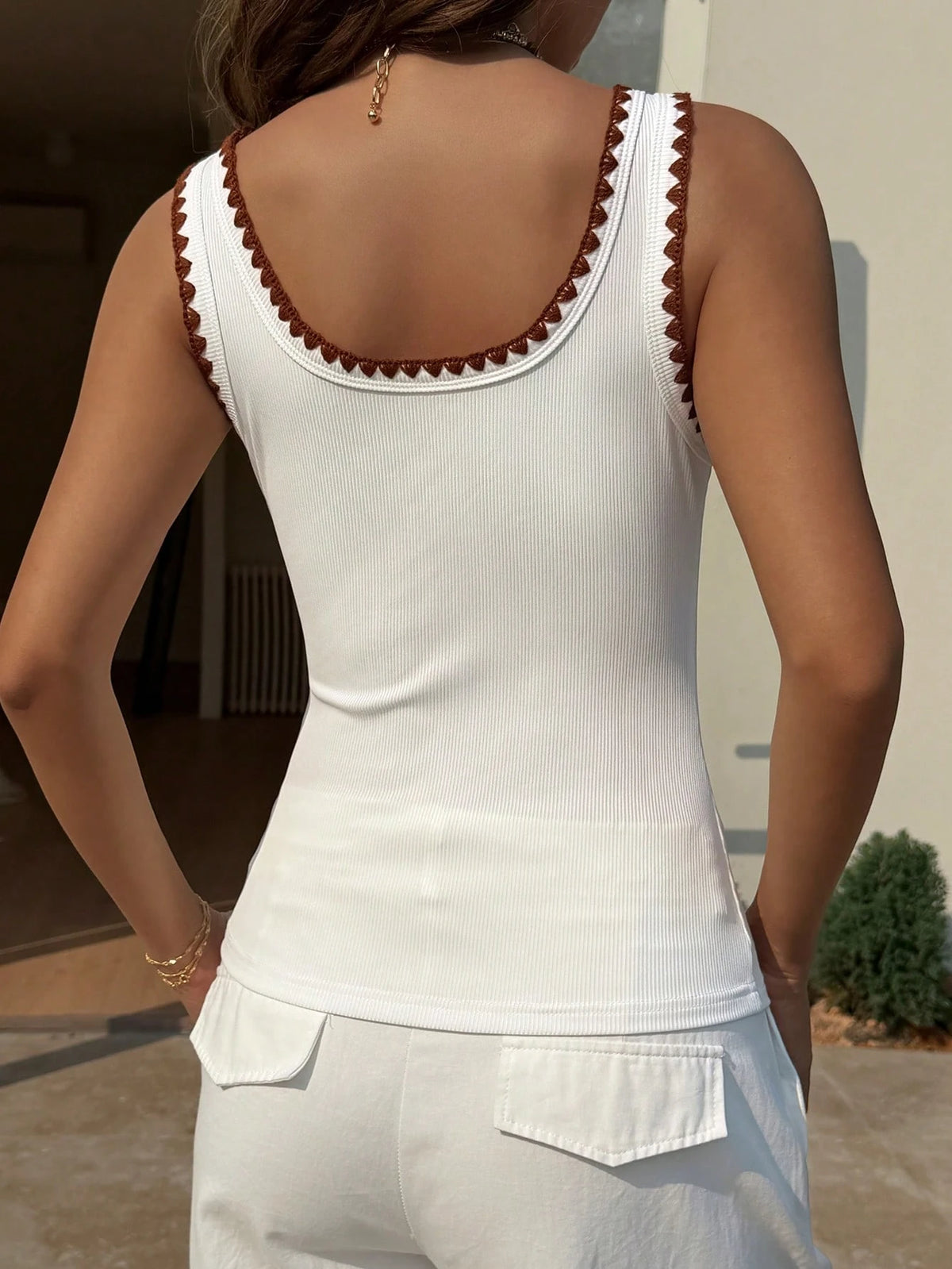 DAZY Holiday Green Decorative Contrast Trim Casual Slim Fit Women Tank Top, Summer Y2K