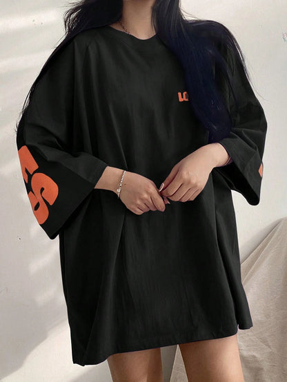 DAZY Letter Graphic Drop Shoulder Oversized Tee, Unisex