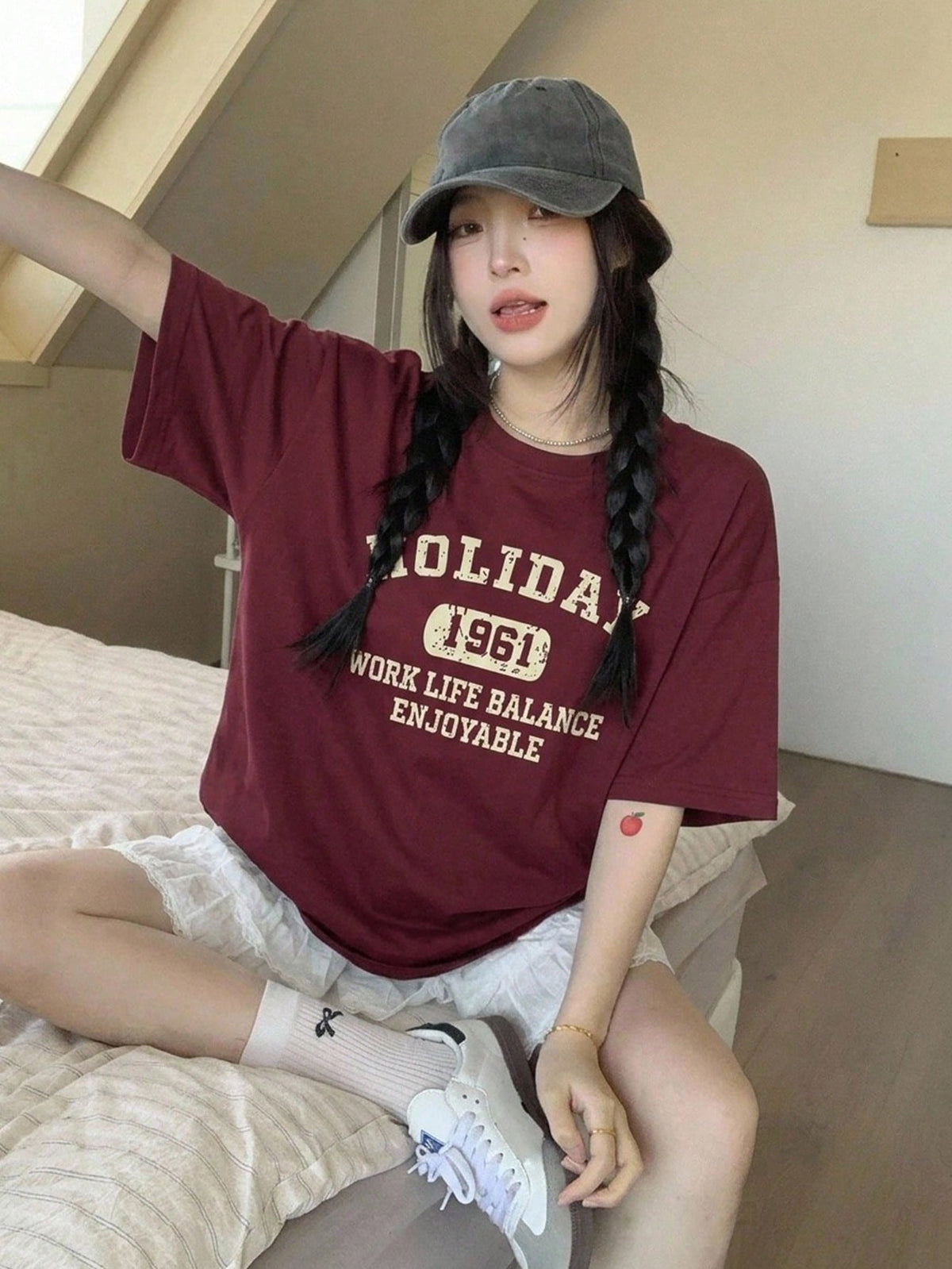 DAZY Letter Graphic Drop Shoulder Tee Summer Oversized T-Shirt