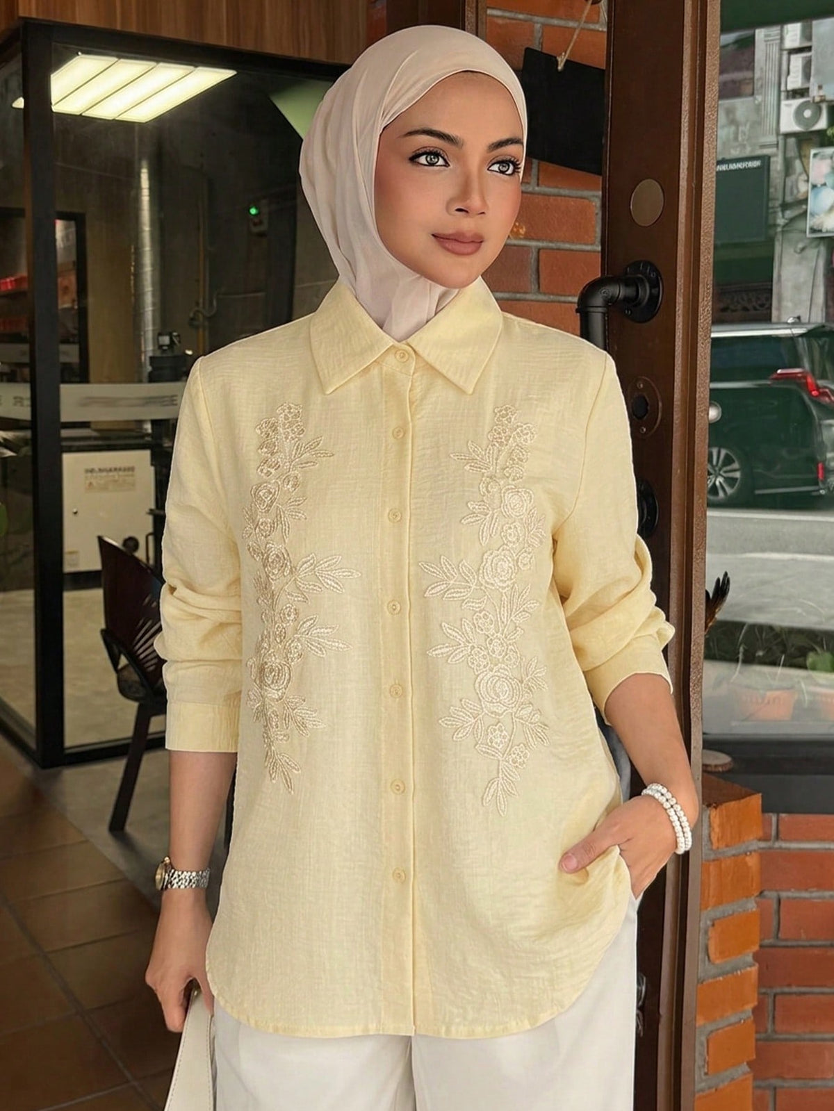 DAZY Spring Summer Autumn Loose Casual Women's Shirt With Turn-Down Collar, Long Sleeve, Yellow Floral Embroidery Decoration Vacation Thin Clothing