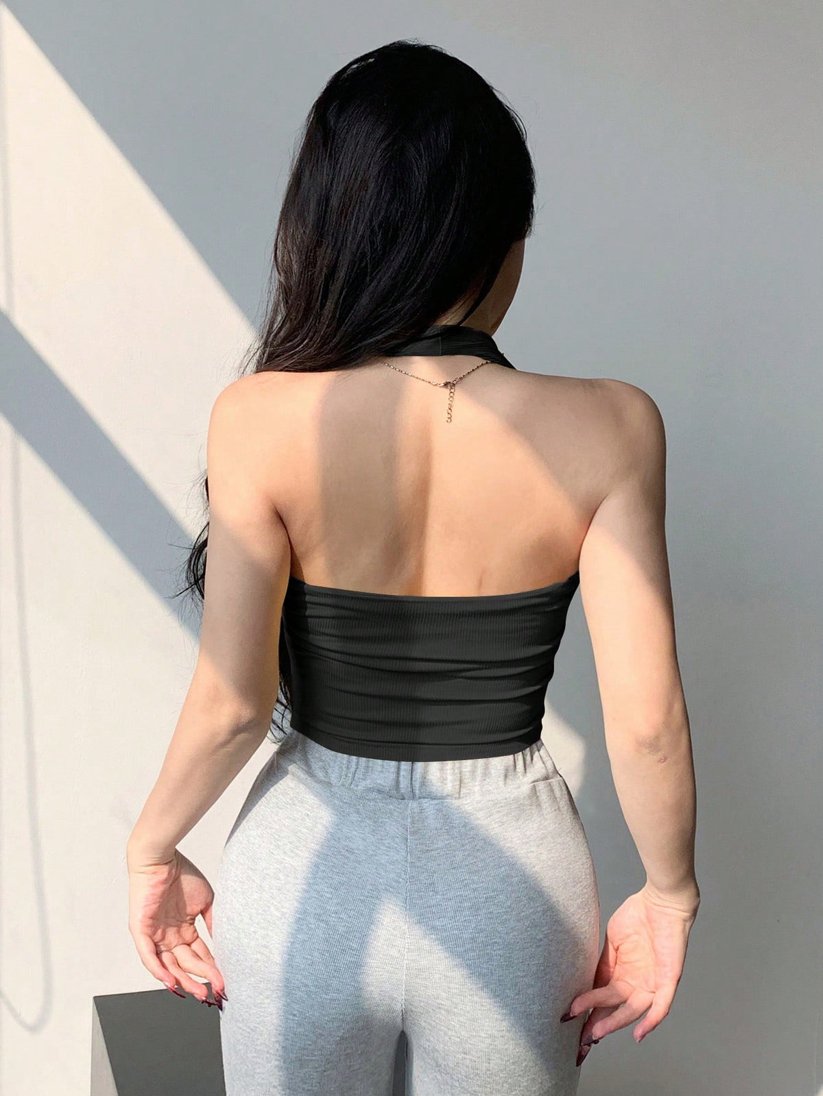 DAZY Spring/Summer Black Padded Spaghetti Strap Strapless Backless Camisole Top, Short Design, Music Festival, Valentine's Day, Wedding, Casual, Vacation, Beach, Slim Fit Women's Tank Top