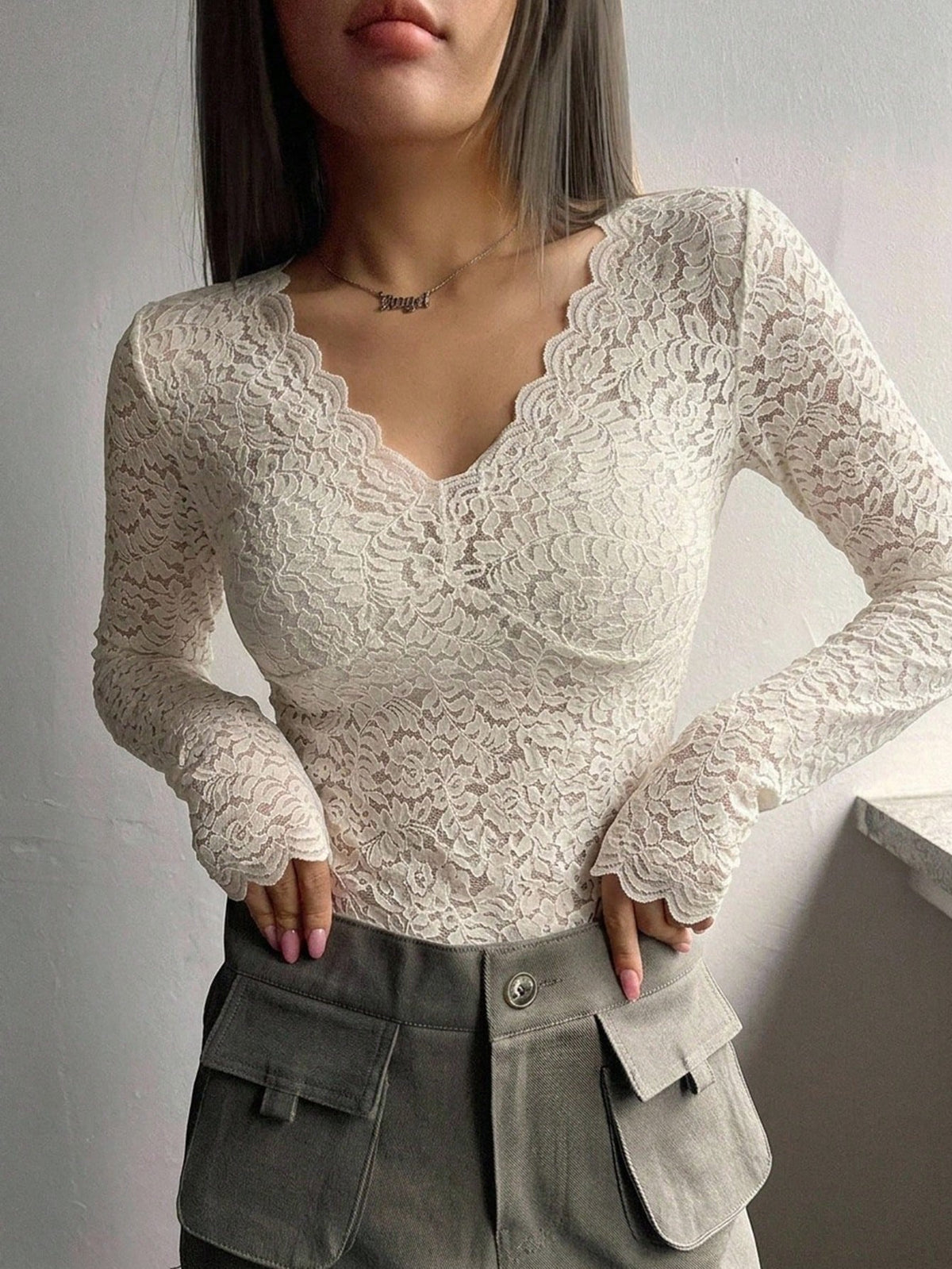 DAZY Women's Solid Color Lace Top With Scalloped Hem Going Out Tops Long Sleeve Women Tops
