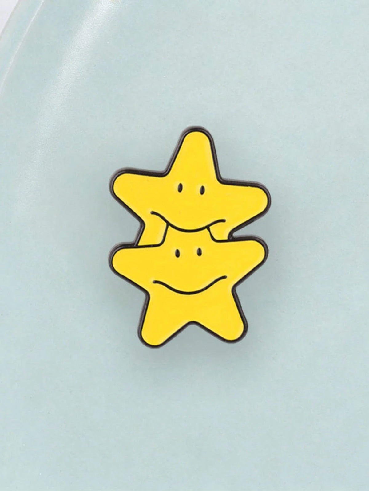 Double Stars Enamel Pin, Cute Stacked Stars Brooch, Fashionable Accessory, Perfect For Clothing & Bags, Unique Gift Idea