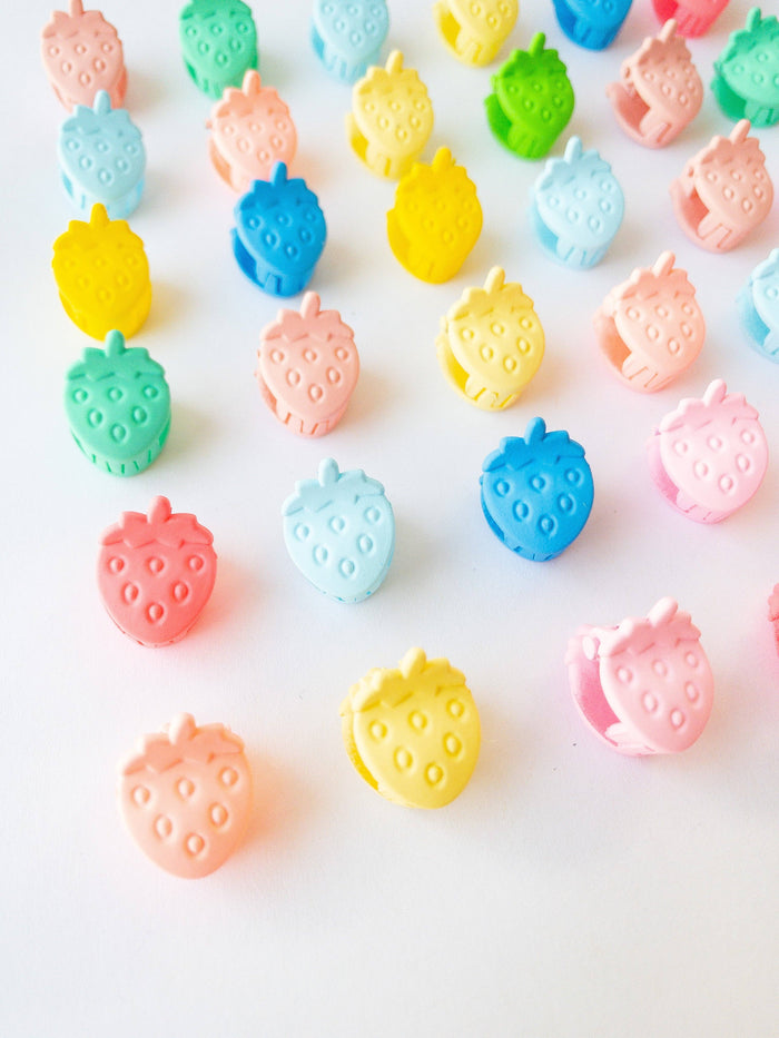 Eggy Cakes - Mini Strawberry Hair Clips (36 Pack)