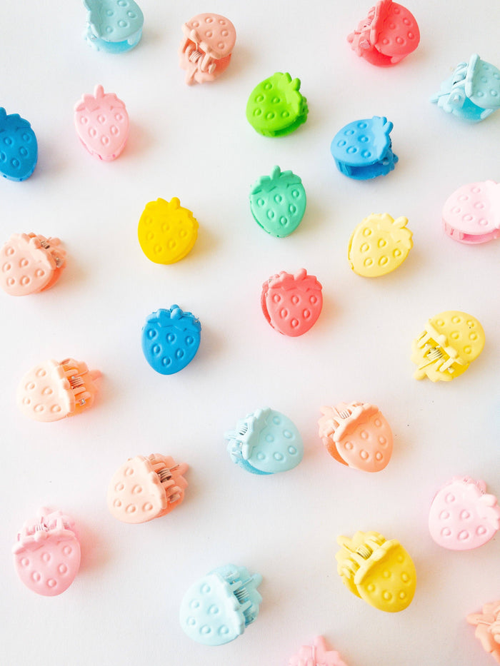 Eggy Cakes - Mini Strawberry Hair Clips (36 Pack)