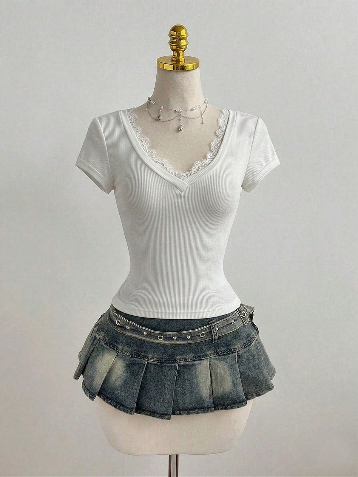 Elamini Casual Lace Patchwork Deep V-Neck Grey Slim Fit Short Sleeve T-Shirt, Spring/Summer