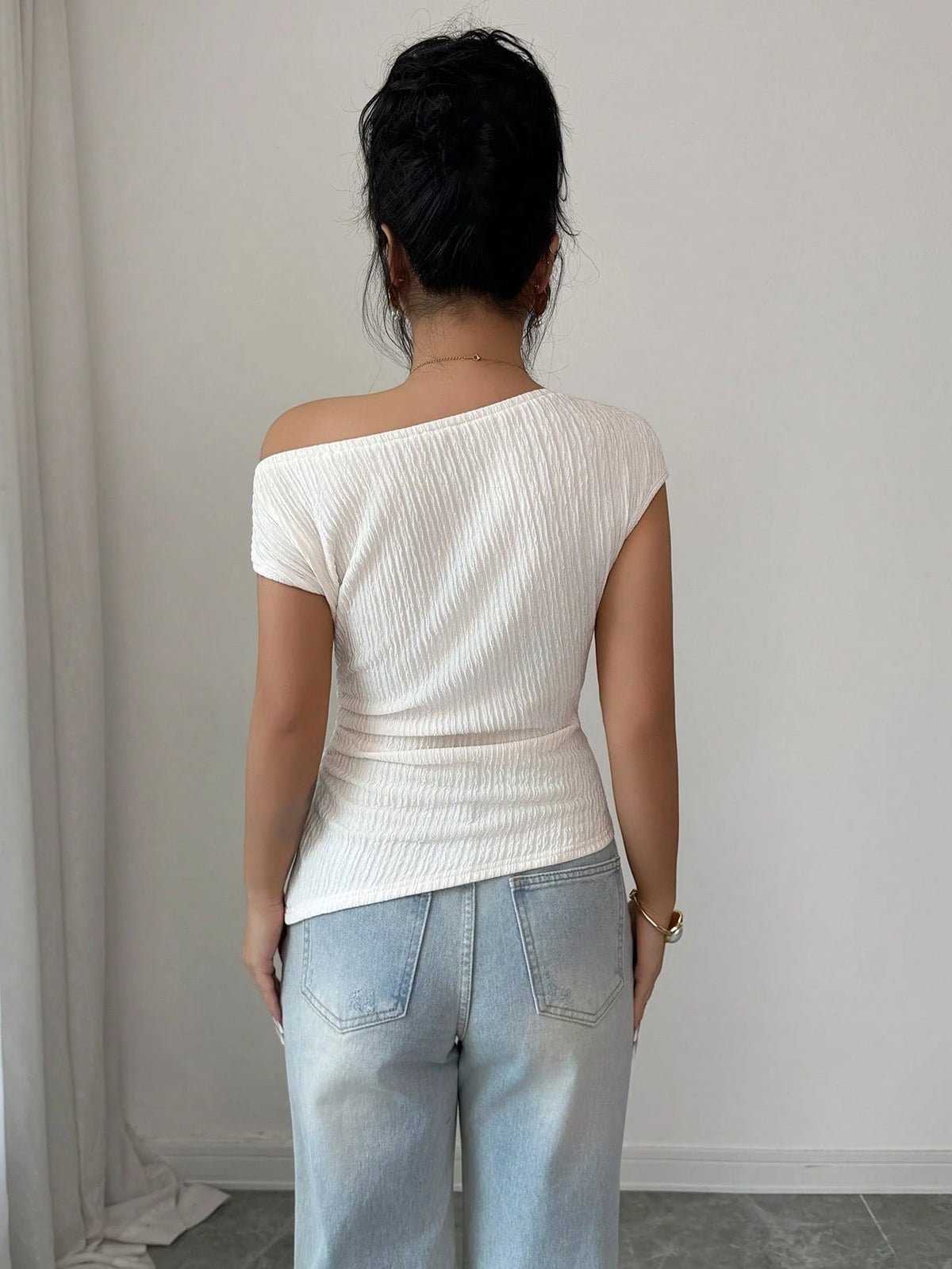 Elenzga Off-White Knitted Textured Chiffon Asymmetric Shoulder Sleeveless Elastic Waist Ruched Hem Slim T-Shirt,Elegant Summer Casual Date