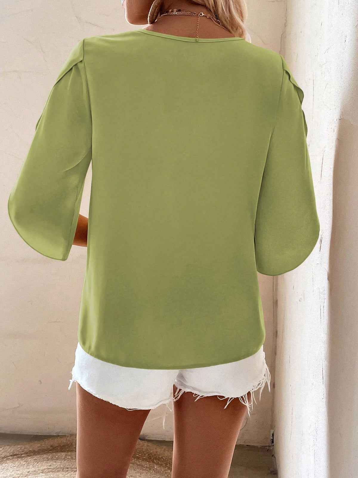 EMERY ROSE Vacation Casual Solid Color Asymmetric Collar Shirt