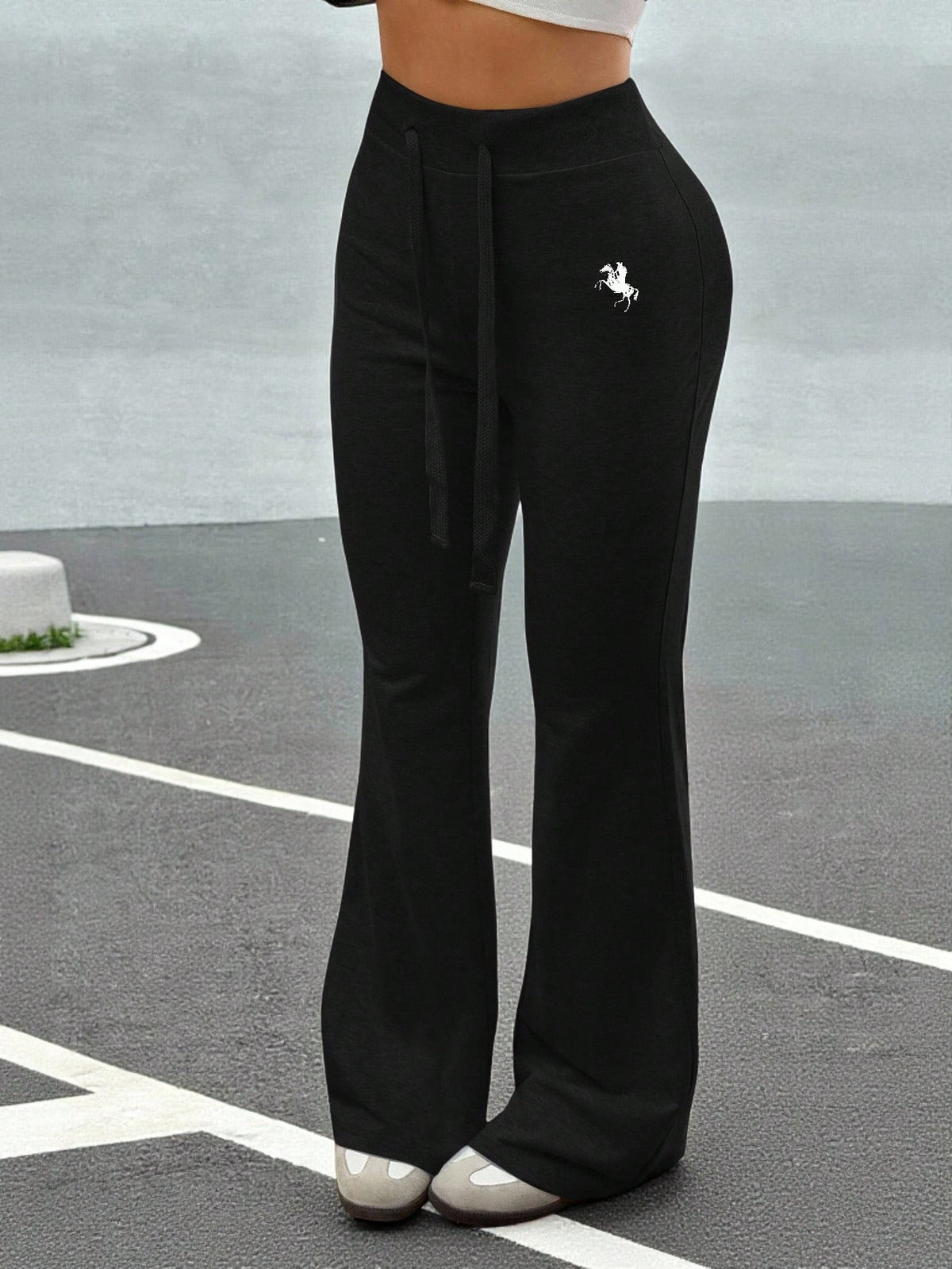 EZwear Plain Skinny Black Sweatpants In Soft Knitted Fabric For Everyday Comfort Flared Sweatpants,Fall Clothes For Women