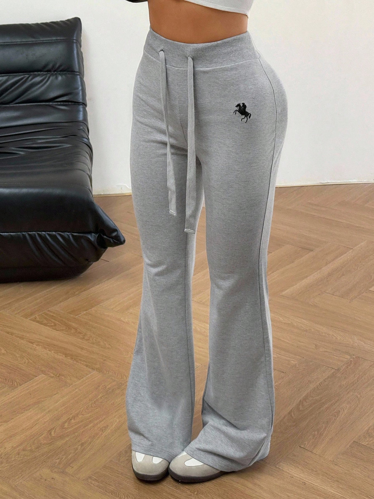 EZwear Plain Skinny Black Sweatpants In Soft Knitted Fabric For Everyday Comfort Flared Sweatpants,Fall Clothes For Women
