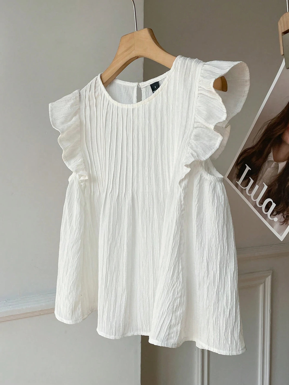 EZwear Summer Women's Woven White Blouse With Round Neck, Ruffle Trim And Loose Fit Flare Sleeves Smocked Top Babydoll Flutter Sleeve Brunch Elegant