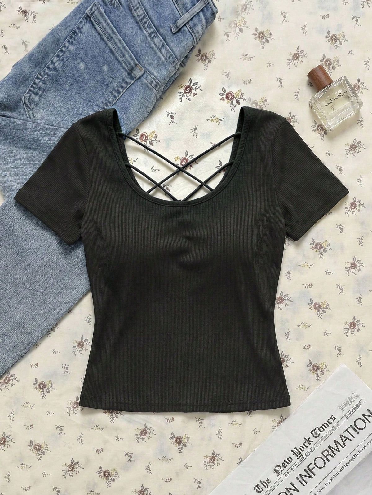 EZwear Women's Black Light Grey Summer Casual Sexy Night Out Solid Color Ribbed T-Shirt With Padded Bra, Elegant Camisole Top, Y2K Outing Party Commute Wear